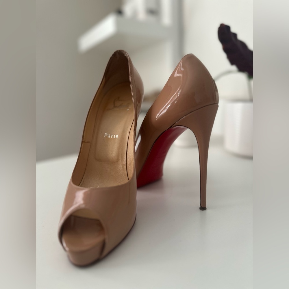 Christian Louboutin Very New Privé size 39, nude color peep toe - Picture 9 of 13